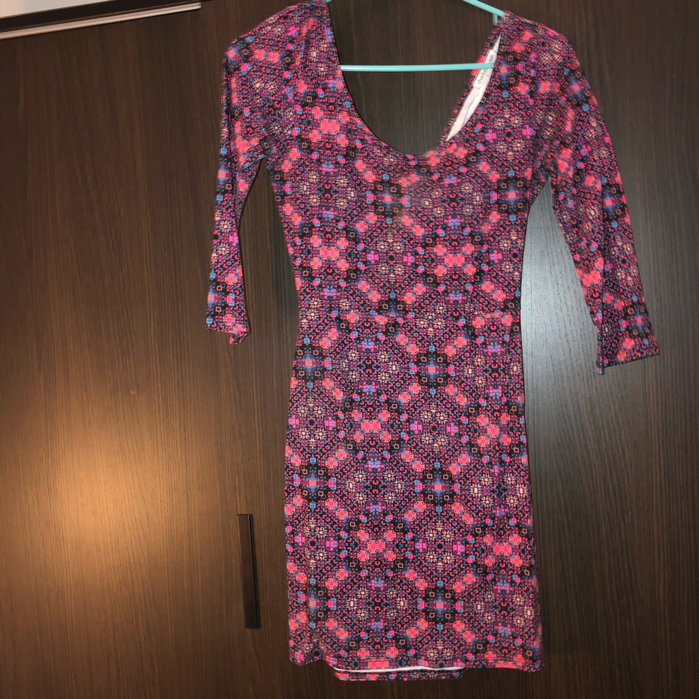 Pink bodycon dress
